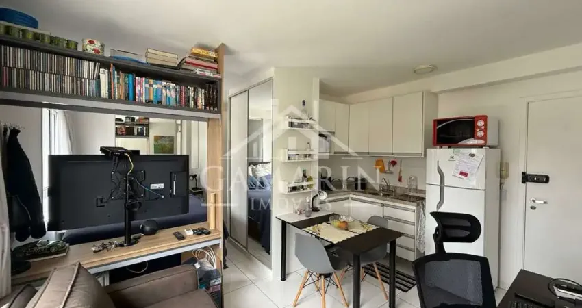 Studio de 31m², mobiliado, vaga de garagem, em condominio lazer completo.