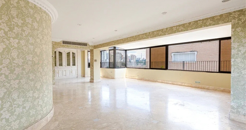 Cobertura de Luxo para Reforma com 792 m² à Venda na Rua Traipu, Pacaembu – Vista Permanente, 4 Vagas e Estrutura Completa