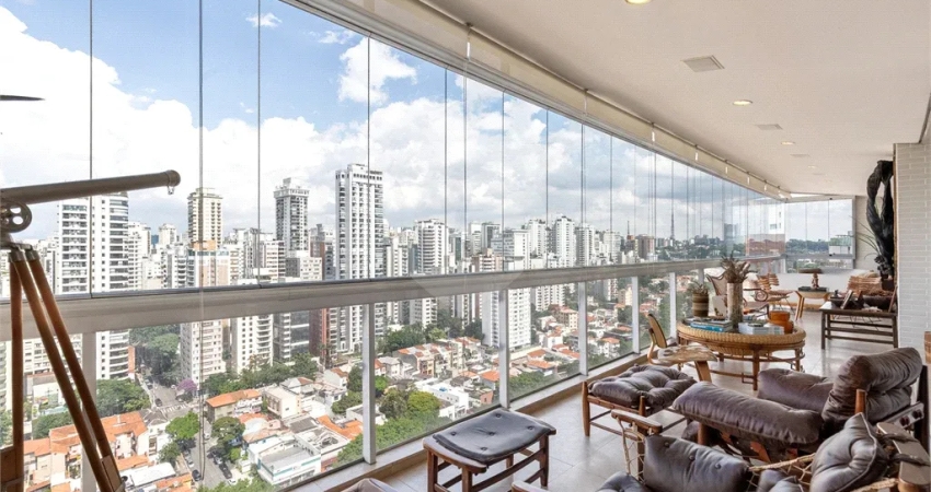Apartamento de alto padrão à venda no Pacaembu com 4 suítes, varanda gourmet e vista 360º