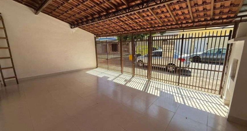 Casa Parque Industrial / Azaléias Reformada em Ótimo Estado