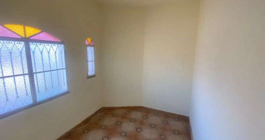 Casa 3 quartos com vaga na Av 18 do Forte - Mutuá - São Gonçalo