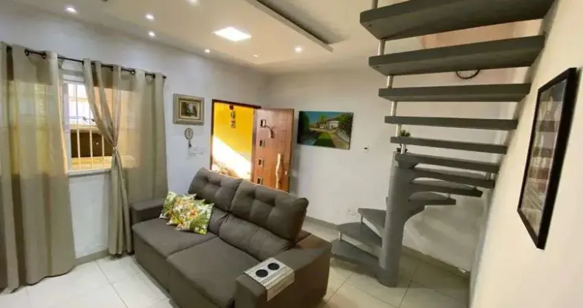 Casa Triplex com área gourmet e vaga em Santa Catarina- SG