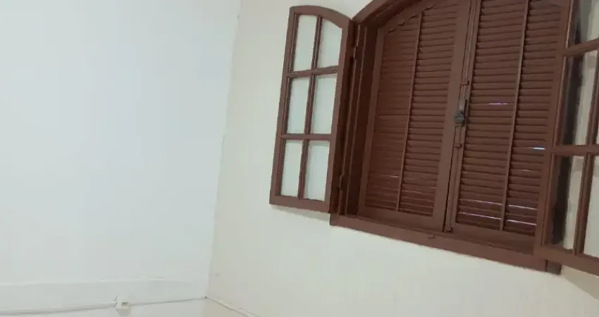 Casa com 1 quarto para alugar na Travessa Uricina Vargas, 40, Mutondo, São Gonçalo