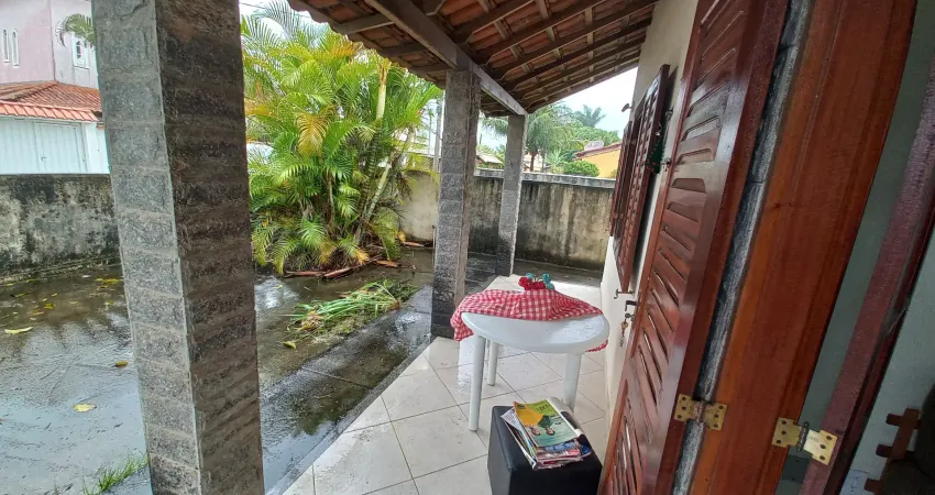 Alugo casa com 2 quartos sendo 1 suite, Condoinio Sonho de Vida - Araruama