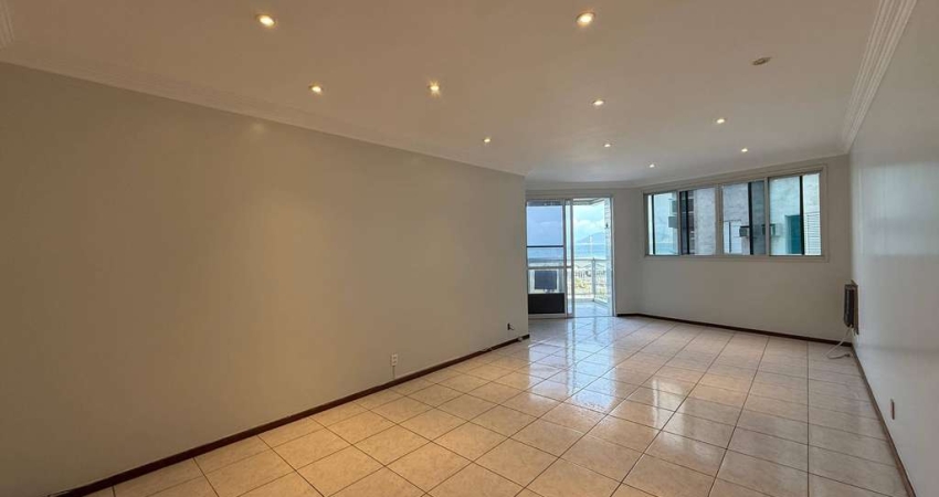 R$1.250Milhão, Apartamento Frente Mar, Praia do Forte, 3 quartos + dependência, Vila Nova, Cabo Fri
