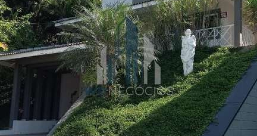 Casa à venda no bairro Parque Residencial Itapeti - Mogi das Cruzes/SP