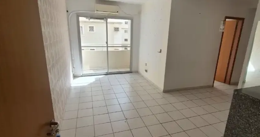 Aluguel Apt Condomínio Piazza Di Napoli - 03 quartos / Sacada