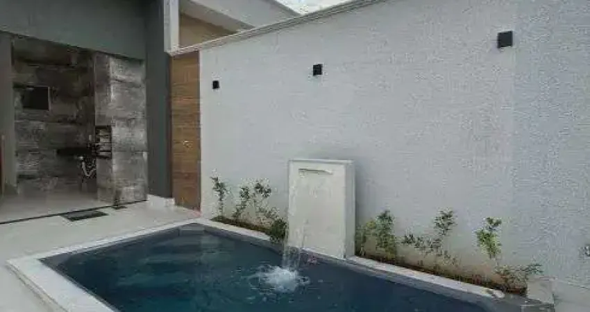 Casa térrea com 3 quartos sendo 1 suíte com piscina no Setor Jardim dos Girassois