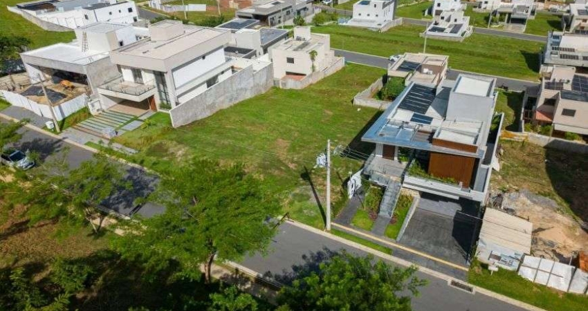 Terreno de 360 m² no Jardins Nápoles, Senador Canedo