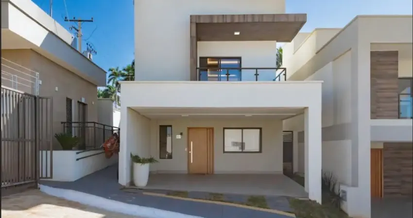 Sobrado com acabamento em alto padrão, 3 suítes, em condomínio fechado, próximo ao Jardim Mônaco