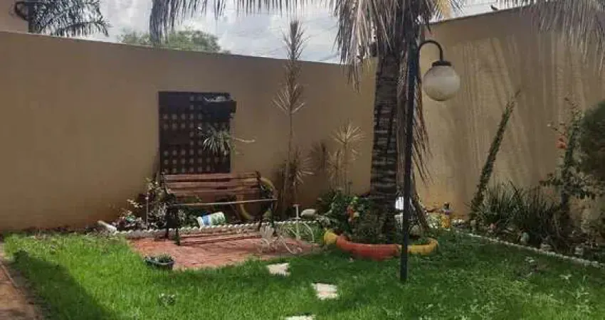 Casa térrea 3 quartos sendo 1 suíte no residencial portinari