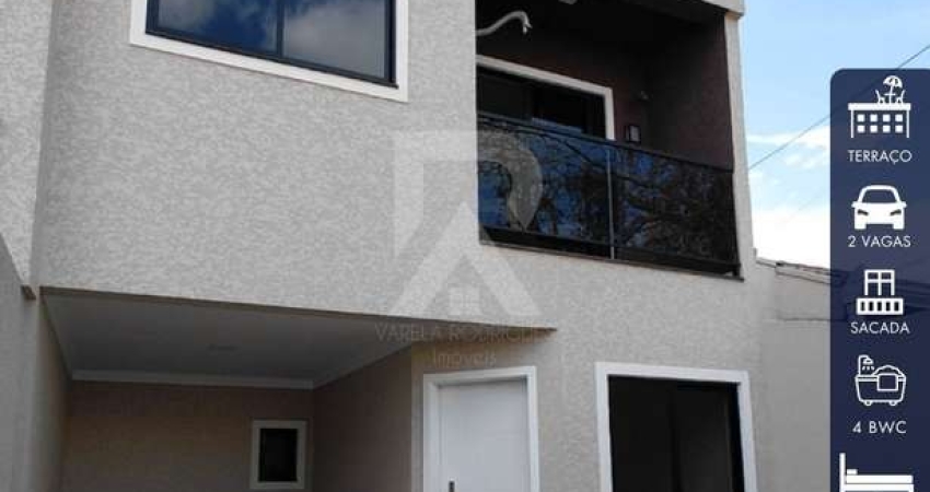 Triplex com terraço, pronto para morar no Xaxim.