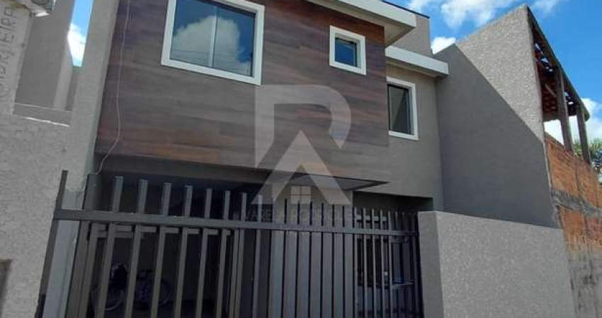 Sobrado Novo no Sitio Cercado - 3 Dormitórios com Suíte!