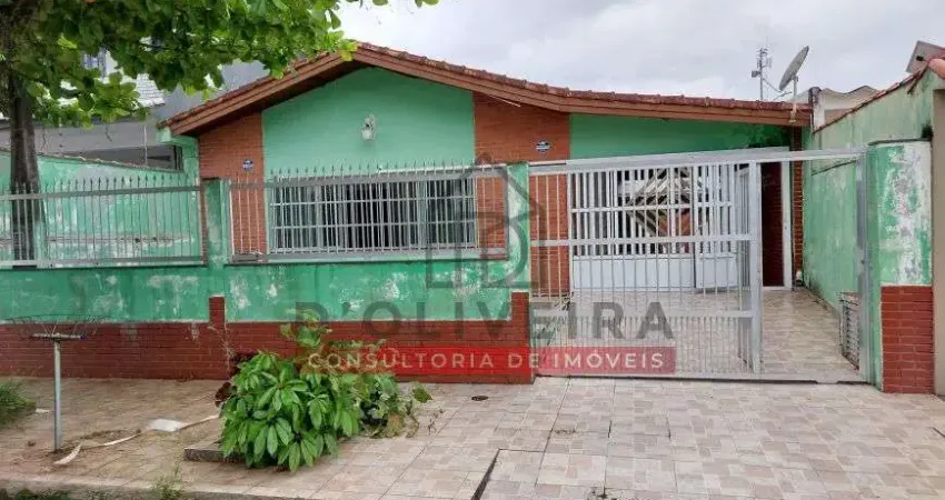 Casa à venda com 3 quartos a 600 metros da praia no Bairro São João Batista - Peruíbe - SP