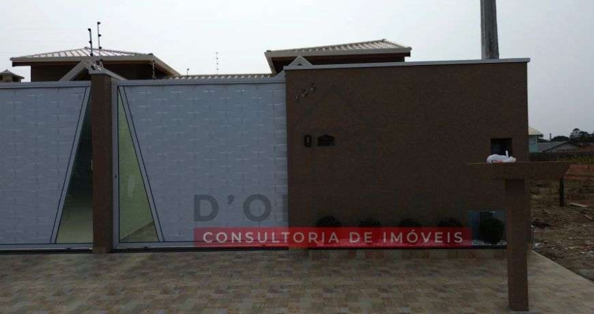 Casa geminada com piscina à venda no Flora Rica 2 - Peruíbe - SP