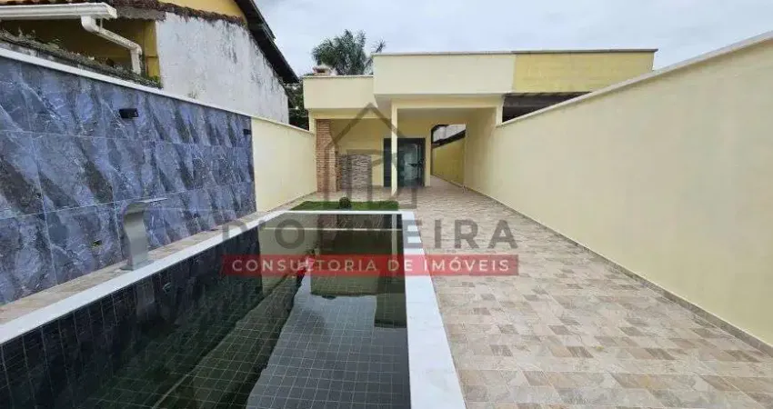 Casa com 3 quartos e piscina à venda no Parque D'aville - Peruíbe - SP