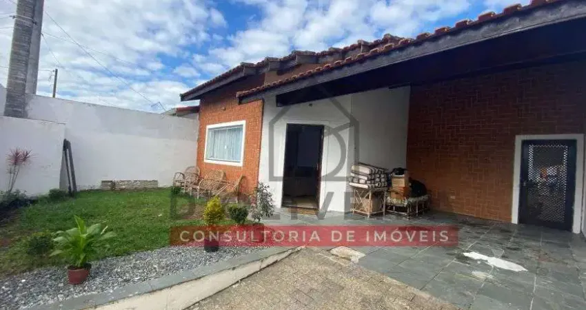Casa térrea à venda no Balneário Oásis - Peruíbe - SP
