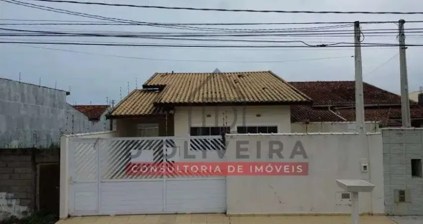 Casa com térrea com piscina à venda no Maria Helena Novaes - Peruíbe - SP