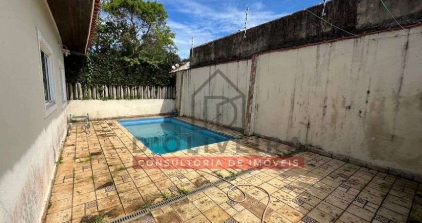 Casa com piscina à venda no Condomínio Residencial Bougainvillée III - Peruíbe - SP