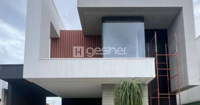 CASA DUPLEX NA CIDADE ALPHA