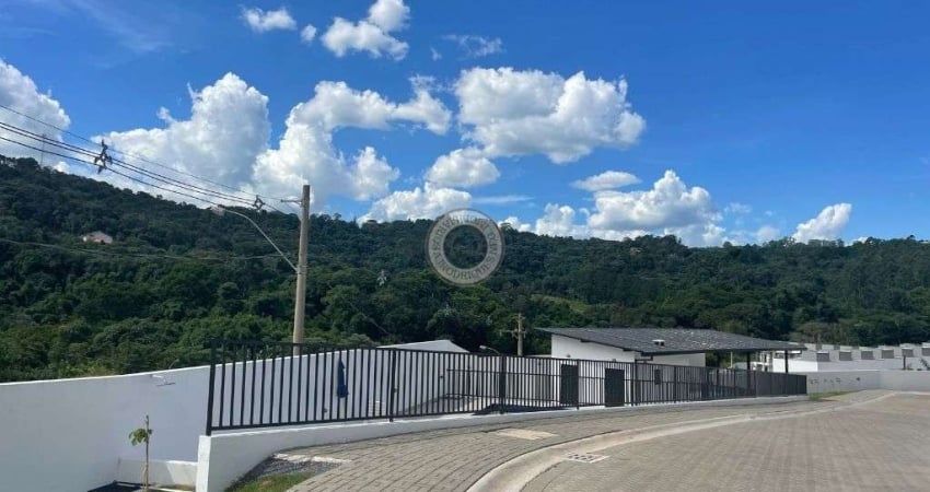 Casa em condomínio fechado com 3 quartos para alugar na Estrada João Carlos Alé, 401, Taboão, São Roque