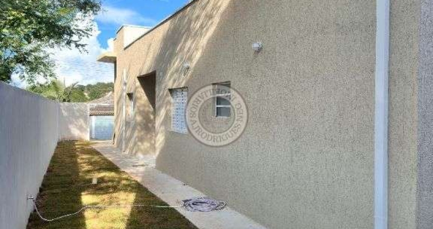 Linda Casa Terrea com quintal gramado amplo para venda em um dos bairros mais completo da cidade de Sao Roque-Sp