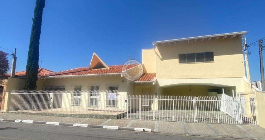Temos um excelente imovel comercial na regiao central de Sao Roque para seu escritorio ou sua clinica.
