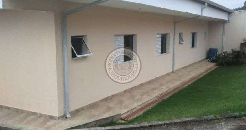 Belissima Chacara em Condominio