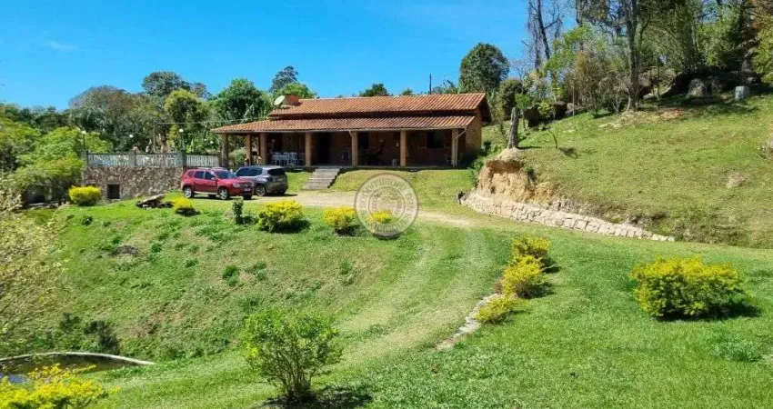 Belo Sitio com lago