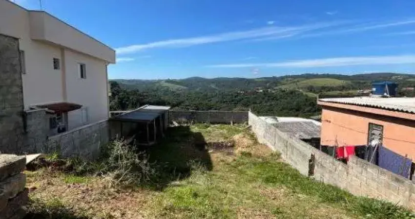 Terreno à venda na Rua Amor Perfeito, Vila Amaral, São Roque