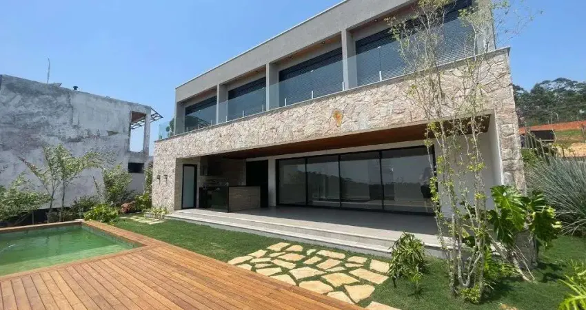 Mansao a venda em Sao Roque em condominio fechado