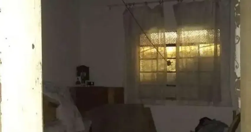 Casa para Venda em São Roque, Pavão, 2 dormitórios, 1 banheiro, 4 vagas