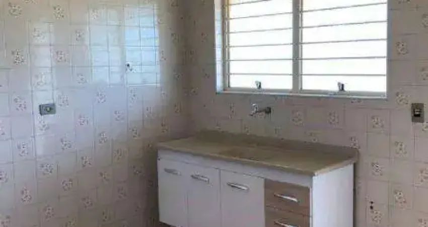 Casa para Venda em São Roque, Jardim Bela Vista, 2 dormitórios, 1 banheiro, 3 vagas