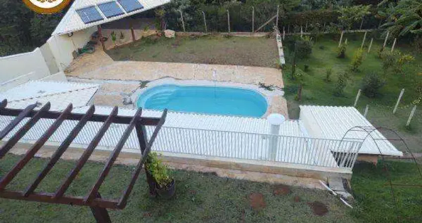 Casa para Venda em Mairinque, Cristal, 5 dormitórios, 3 suítes, 4 banheiros, 3 vagas