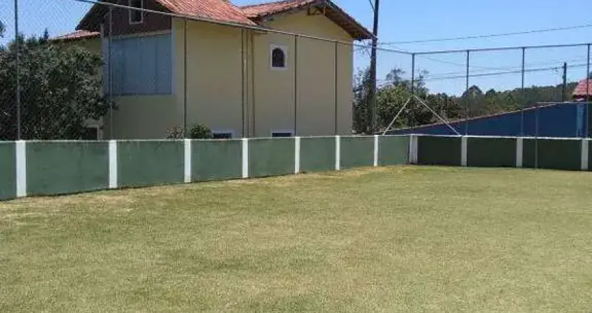 Casa para Venda em Mairinque, Setúbal, 4 dormitórios, 1 suíte, 2 banheiros, 4 vagas
