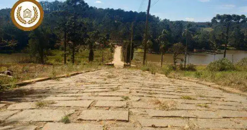 Casa para Venda em Mairinque, Setúbal, 6 dormitórios, 2 banheiros, 10 vagas