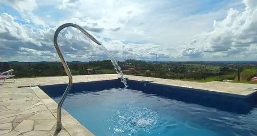 Casa para Venda em Mairinque, Cristal, 3 dormitórios, 1 suíte, 2 banheiros, 2 vagas