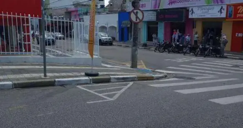 Comercial para Venda em Mairinque, Centro, 6 banheiros, 8 vagas