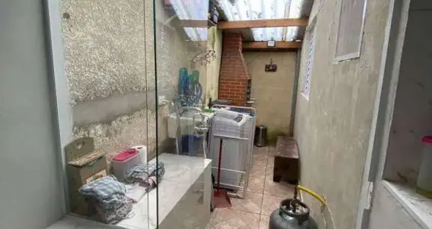 Casa para Venda em Mairinque, Reneville, 2 dormitórios, 1 banheiro, 1 vaga