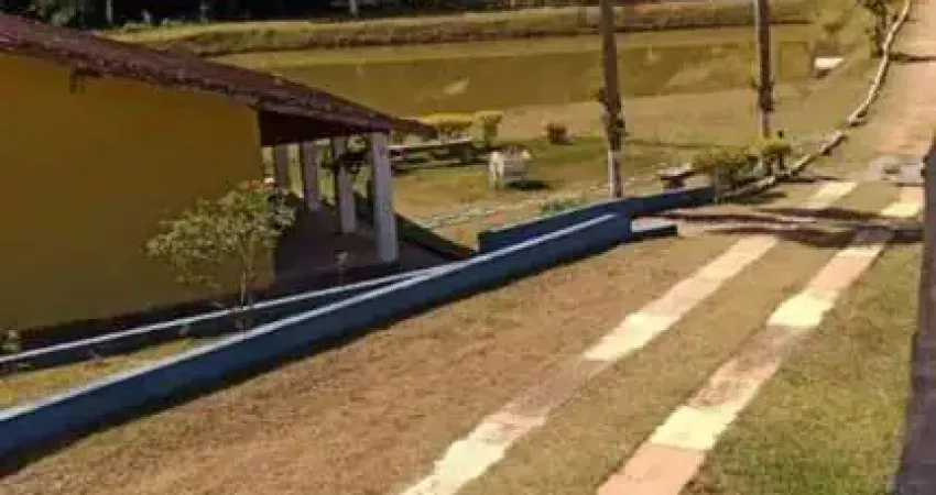 Casa para Venda em Mairinque, Moreiras, 2 dormitórios, 1 banheiro, 4 vagas