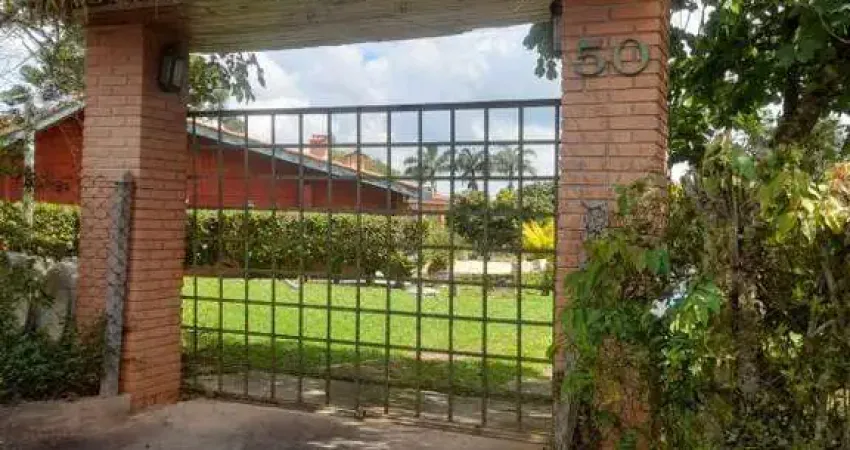 Casa para Venda em São Roque, Carmo, 5 dormitórios, 1 suíte, 2 banheiros, 8 vagas
