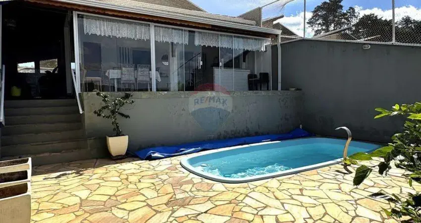 Aconchegante casa á venda, com 2 dormitórios sendo 1 suíte no parque das videiras - jarinu-sp.