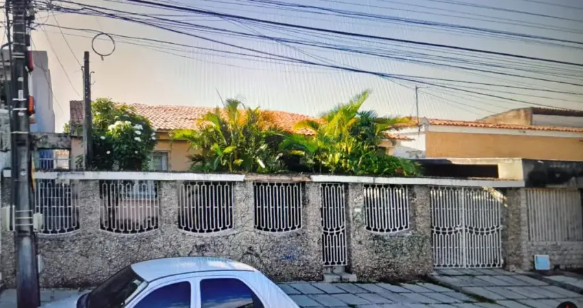 Excelente casa no Parque Araxá