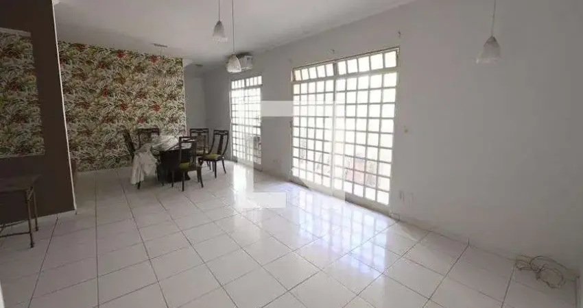 Casa para Aluguel - Setor Sul, 4 Quartos,  400 m² - Goiânia