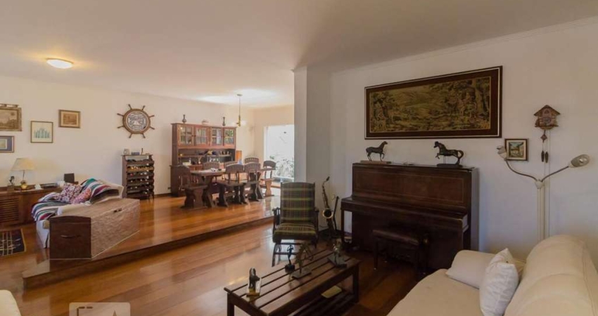 Casa para Aluguel - Campestre, 6 Quartos,  300 m² - Santo André
