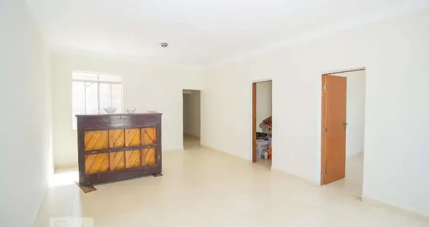 Casa para Aluguel - Abolição, 3 Quartos,  440 m² - Rio de Janeiro