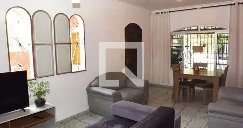 Casa para Aluguel - Jardim Marabá, 2 Quartos,  150 m² - São Paulo
