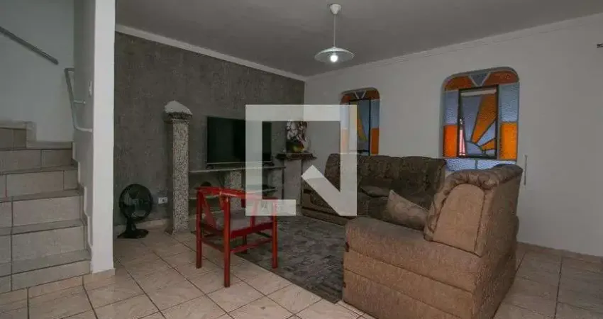Casa para Aluguel - Vila Carrão, 3 Quartos,  215 m² - São Paulo