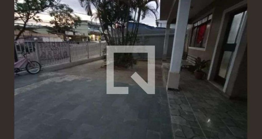 Casa para Aluguel - Santa Mônica, 3 Quartos,  156 m² - Belo Horizonte