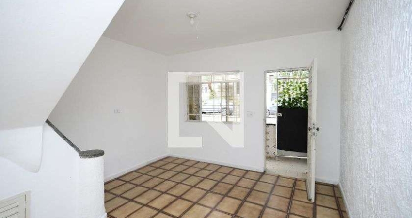 Casa para Aluguel - Vila Mariana, 2 Quartos,  110 m² - São Paulo